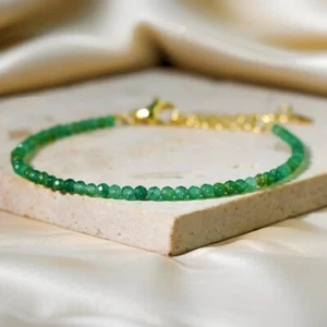Green Emerald 2mm Beaded Healing Reiki Crystal Minimalist Dainty Woman Bracelet - Picture 1 of 3