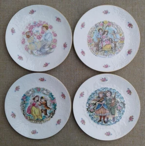 ROYAL DOULTON - VALENTINE'S DAY PLATE SELECTION. - Picture 1 of 14