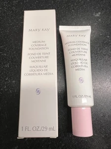 Mary Kay Liquid Foundation Beige 402 357100 Medium Coverage Pink Cap NIB 1 Fl Oz - Picture 1 of 6
