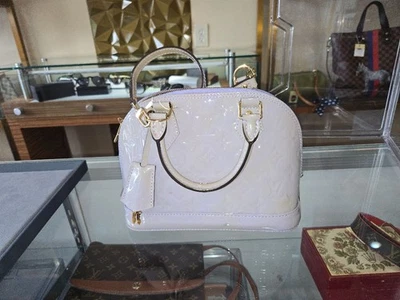 [TEST LISTING - NOT FOR SALE] Louis Vuitton Alma BB Dial on NA - Image 1 of 4