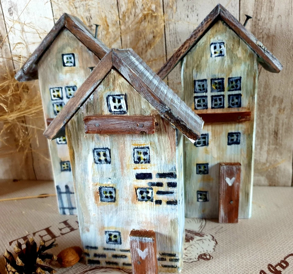 Deko Häuserzeile Wohndeko Treibholz Tischdekoration shabby Häuser Geschenk Holz - Bild 1 von 1