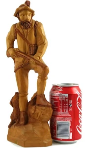 Vintage FORESTA NERA Mano Tedesca Legno Intagliato Legno Figura di FUCILE CACCIATORE STATUA - Foto 1 di 10