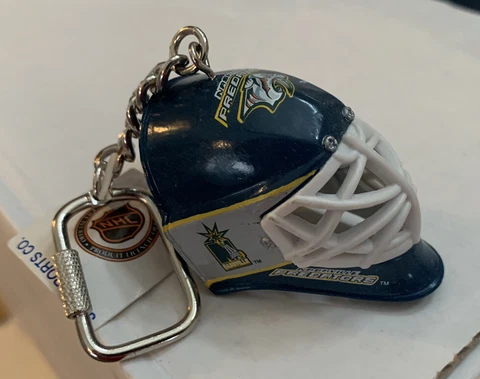 Nashville Predators Goalie Helmet Keychain - JF Sports Cover