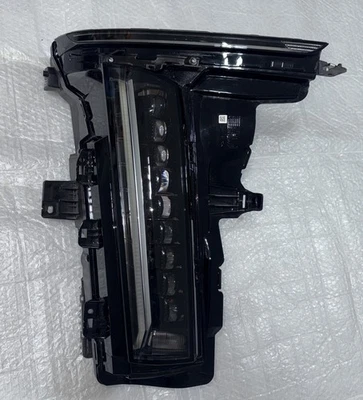 Полностью светодиодная фара для Cadillac LYRIQ 2023-2025 годов выпуска от оригинального производителя 85022350 - Изображение 1 из 4