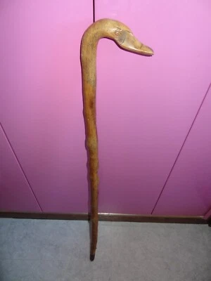 ancienne canne en bois sculptée art populaire - Photo 1/4
