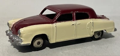 ORIGINAL VINTAGE DINKY TOYS 172 STUDEBAKER TWO TONE RED CREAM DIECAST MODEL - Image 1 of 4