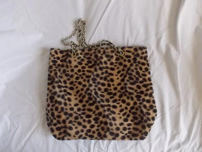 DE COLECCIÓN DÉCADA DE 1980 IMPRESIONANTE BOLSO DE MANO DE PIEL SINTÉTICA ANIMAL CON ASAS DE CADENA Foto 1 de 3