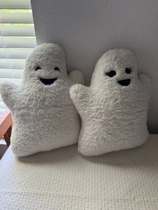2er Set Novogratz Halloween Geist Sherpa Dekokissen hellrosa Rouge TikTok 16" - Bild 1 von 5
