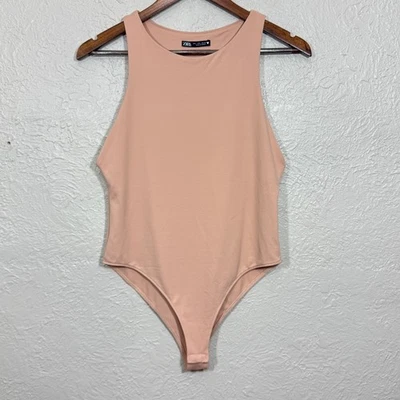 Body Zara Grande Desnudo Tostado Suavizado Sin Mangas Halter Elastizado Y2K Minimalista Foto 1 de 4