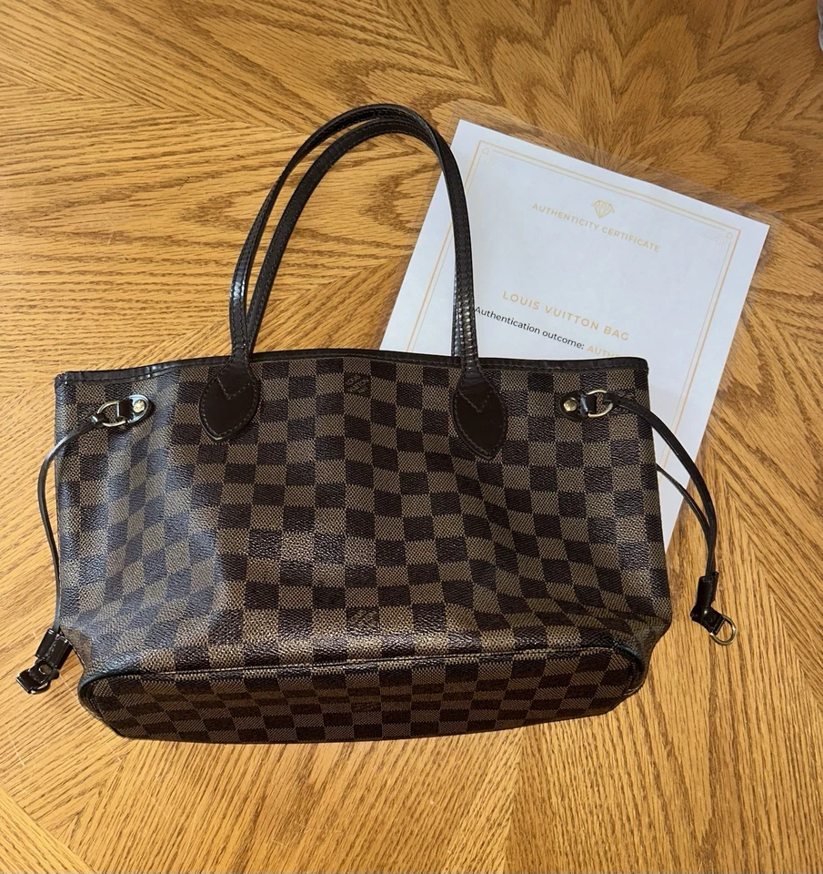 Bolso Louis Vuitton Neverfull Damier Level PM Bolso LV ROJO Interior Certificado de Autenticidad Foto 1 de 4