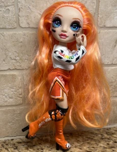 Muñeca animadora Rainbow High Cheer Poppy Rowan naranja - Imagen 1 de 9