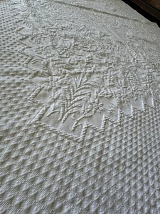 Vintage 90S Ralph Lauren Embossed Textured Twin white Coverlet 61x86” Retro Read - Picture 1 of 21