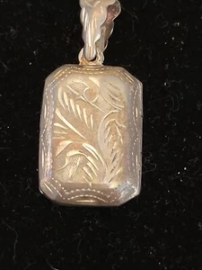 Vintage Sterlingsilber quadratisch floral geätzt Medaillon Anhänger - Bild 1 von 5