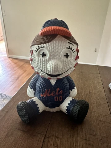 2023 Mrs. Met SGA Handmade by Robots Vinyl Figure 5/6 Mascot New York Mets Cover