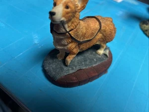 Crown Staffordshire England, Corgi avec laisse. Peint à la main. « comme neuf » - Photo 1/5