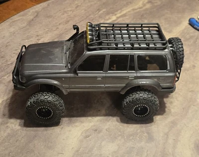FMS 1:18 Scale FCX18 LC80 Toyota Land Cruiser - Image 1 of 4