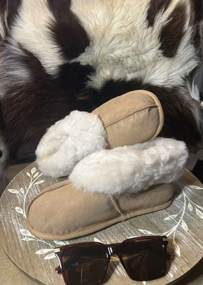 Zapatillas de piel de oveja australiana talla 6 mujer. Color Castaño Foto 1 de 2