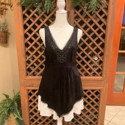 Top asimétrico caprichoso de terciopelo medio para mujer Y2K Express vintage indie grung Foto 1 de 4