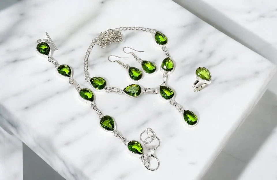 Juego de 4 piezas de joyas de plata de ley 925 hechas a mano con piedras preciosas de peridoto Foto 1 de 1
