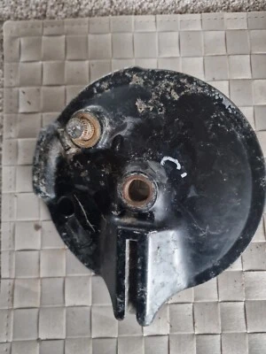 Placa de freno trasera Yamaha DT175 MX, DT125MX  Foto 1 de 4