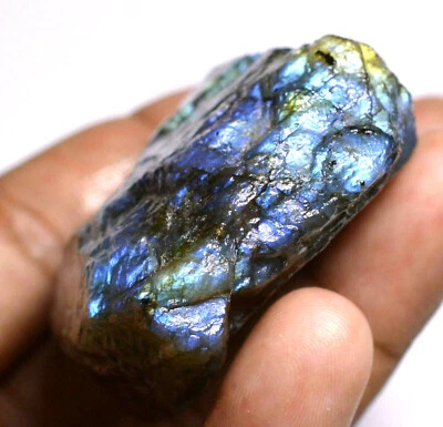 378.50 Ct 100% Natural Fire Labradorite Madagascar Earth-Mined  Rough - Image 1 of 3