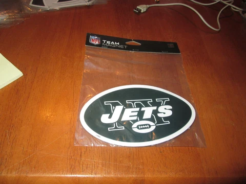 TEAM MAGNETS NEW YORK JETS 6 INCH SEALED SWEET Cover