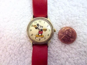 Vintage Mickey Mouse Lorus Armbanduhr Unisex V515-6000 funktioniert! - Bild 1 von 9