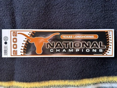 TEXAS LONGHORNS 2002 BÉISBOL CAMPEONES NACIONALES 11.25"x3" CALCOMANÍA PEGATINA PARACHOQUES Foto 1 de 4