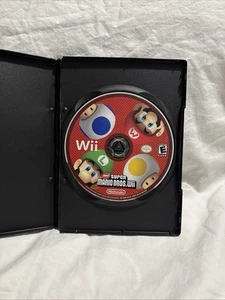 New Super Mario Bros. Wii (Nintendo Wii, 2009) - Disc ONLY Tested Working - Picture 1 of 1