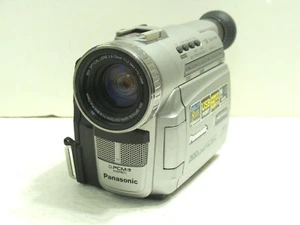 Panasonic PV-DV201 DV201D Mini DV Hybrid Camcorder 20x Optical Zoom 10373 - Picture 1 of 3