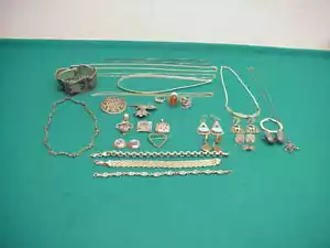 Sterling 925 schönes Konvolut gebrauchter Schmuck Pins Ohrringe Armbänder - Bild 1 von 6