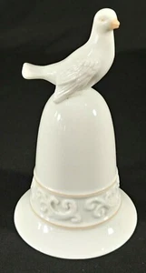 Vintage Avon Porcelain Bell with Dove The Tapestry Collection 1981 - Picture 1 of 12