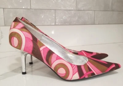 Steve Madden Chelsee  Multicolor Geometric Heels Size 6.5 M  - Image 1 of 4