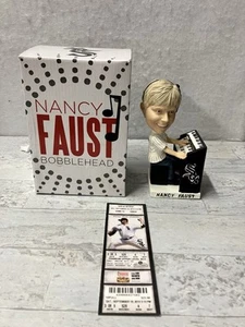 Biglietto Chicago White Sox organista Nancy Faust Bobblehead & Game SGA 18/09/2010 - Foto 1 di 13