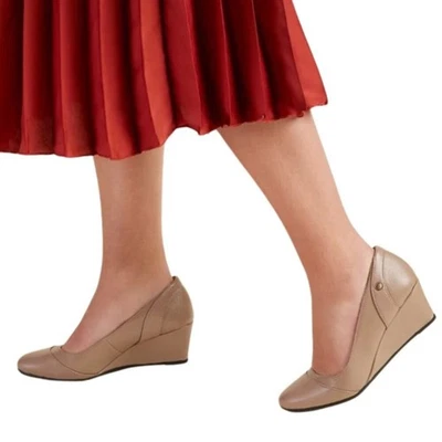 LifeStride Dreams Wedge Pumps Stone Heirloom Taupe - Size 7W - Image 1 of 4