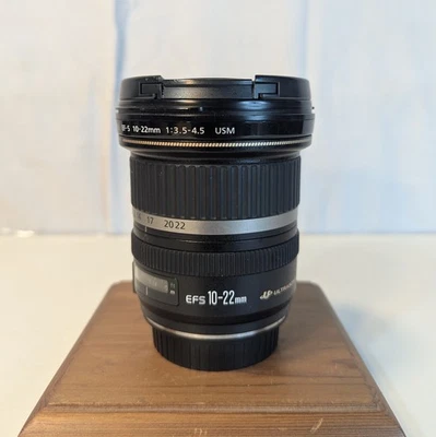 [COMO NUEVO] Lente zoom gran angular Canon EF-S 10-22 mm f/3,5-4,5 USM AF de JAPÓN Foto 1 de 4