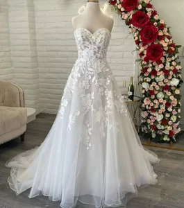 Encantador vestido de novia línea A apliques especiales de encaje sin mangas de tul novia - Imagen 1 de 11