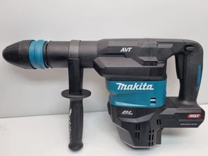 Makita HM001G 40v Demolition Hammer Drill - New Condition - Picture 1 of 7