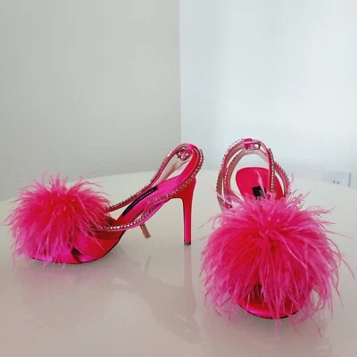 Talla 5.5 | Colección Antonio Melani Aurora Tacones Emplumados Estrás Embellecidos Foto 1 de 4