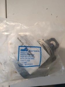 Eaton Cooper Power System Protective Cap LPC215 - Picture 1 of 4