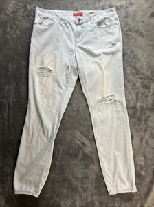 Guess Women’s Jeans 31 Distressed Classic Mid Rise Skinny Light Wash Red Tag - Picture 1 of 14
