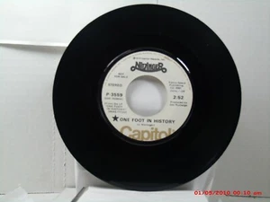 NITZINGER -(45)-PROMO - ONE FOOT IN HISTORY (STEREO) / MONO VERSION-CAPITOL-1973 - Picture 1 of 2