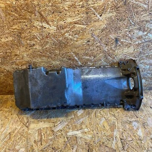 Mercedes-Benz W124 M103 Engine Oil Pan Sump 1030140702 - Picture 1 of 24