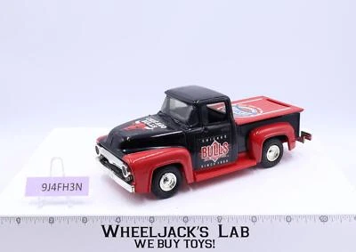Chicago Bulls 1956 réplica camioneta Ford banco punta colección Ertl 1995 Foto 1 de 4