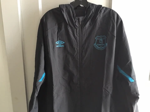 BNWT 2019-20 UMBRO EVERTON BLACK RAIN/TRAINING JACKET SZ US 2XL Cover