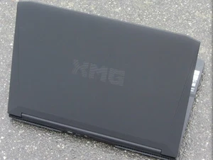 XMG A706 GamingLaptop - Defekt (Buchse & Spannungswandler) Rest komplett intakt! - Bild 1 von 1