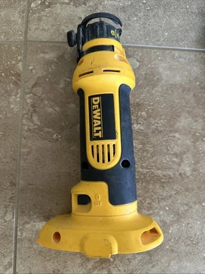 DeWalt Cordless Cut Out Tool 18v Dry Wall - Image 1 of 3