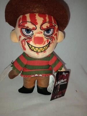 A Nightmare On Elm Street 毛绒 Freddie Ruz 著 — 第 1/4 张图片