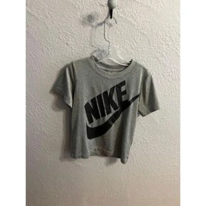 Boys gray and black Nike short sleeve shirt size 7 - Picture 1 of 5