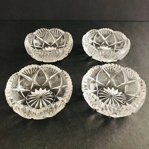 Juego de 4 bodegas de sal de cristal vintage de 2,5 pulgadas de diámetro - Imagen 1 de 9